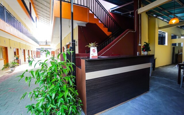 A2b Residence by OYO Rooms