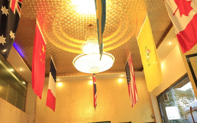 Mount Emei Happy Hotel