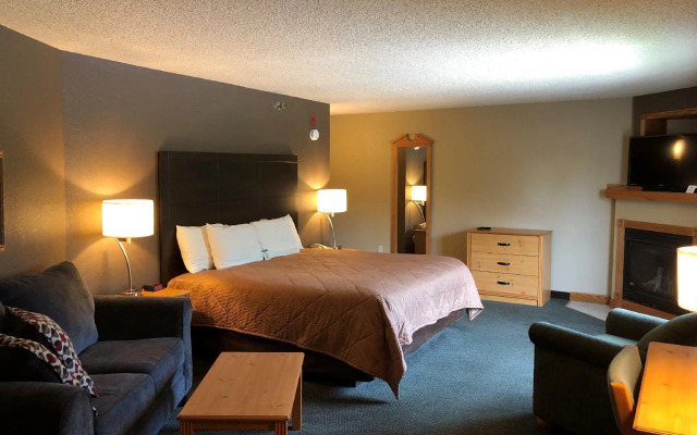 Boarders Inn & Suites by Cobblestone Hotels - Fayette