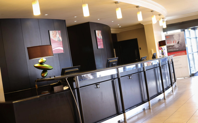 Crowne Plaza Manchester Airport by IHG