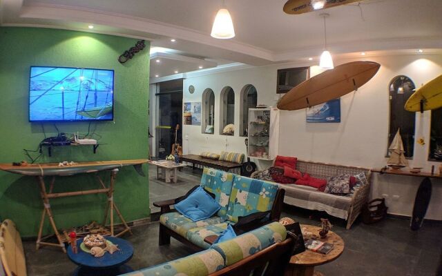 Curvão Surf House - Hostel