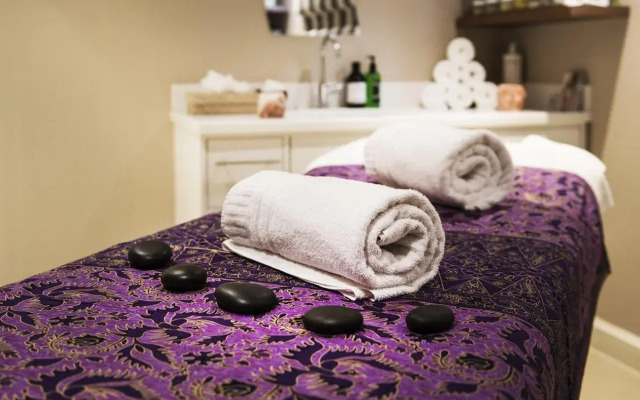 voco Oxford Spires by IHG