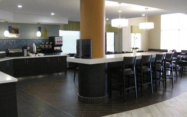 Best Western Plus Cambridge Hotel