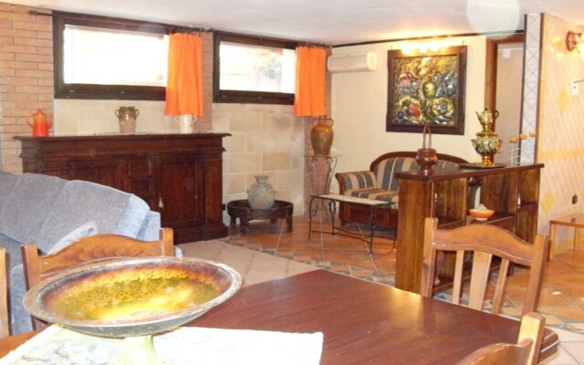 Apartment With 2 Bedrooms in San Donaci, With Wifi