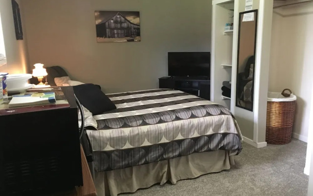 Nana's Nest And Breakfast