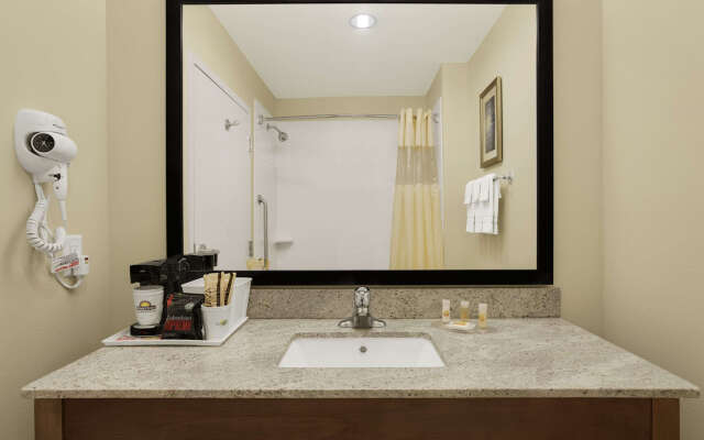 Spark by Hilton Wichita East