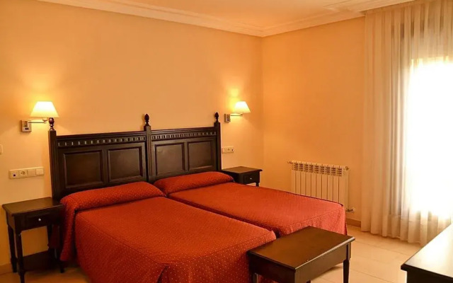 Hotel Restaurante Ribera del Chicu