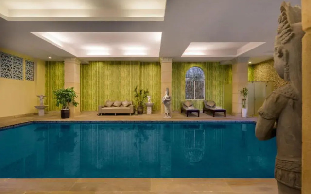 Palace Gate Hotel & Residence By EHM