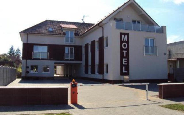 Motel Senec