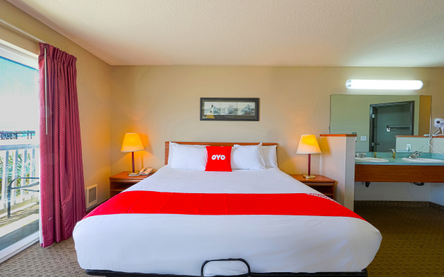 Siletz Bay Beachfront Hotel by OYO Lincoln City