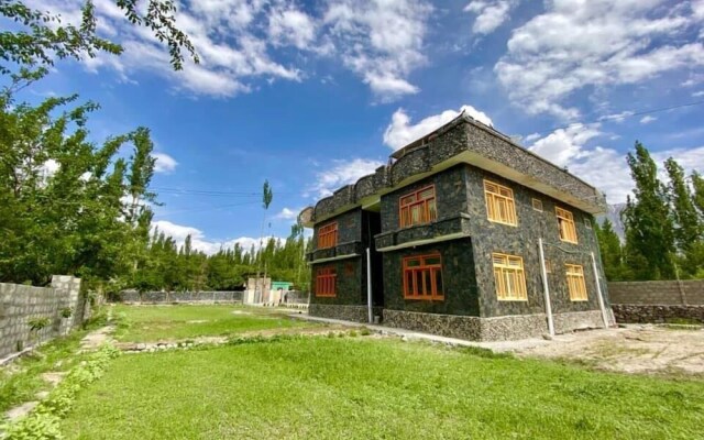 Royal Guest House Newranga Skardu