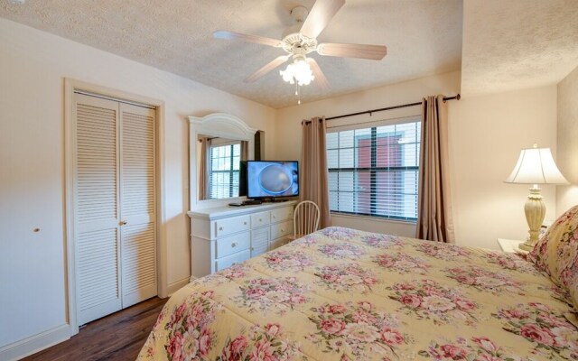 Roaring Romance - Two Bedroom Condo