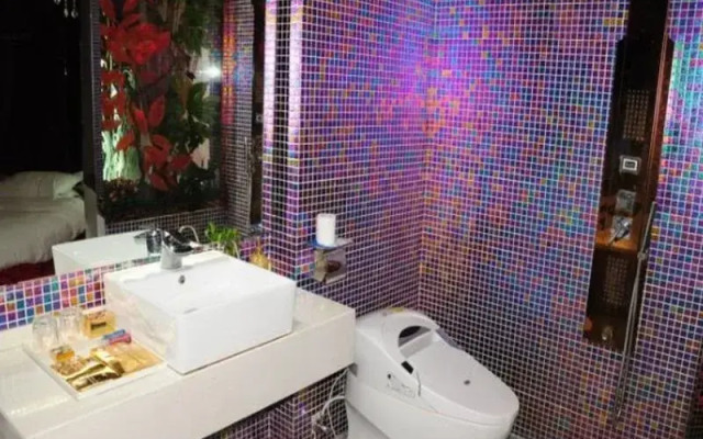 Hangzhou Fancy Lovers Hotel