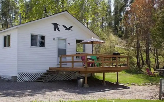 Mashkinonje Lodge