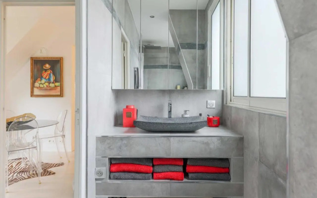 Squarebreak - Arc de Triomphe Apartments