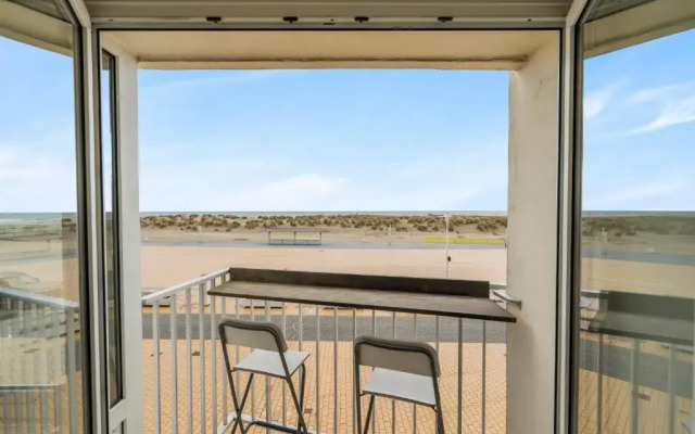 Romantic Getaway with sea view in Nieuwpoort