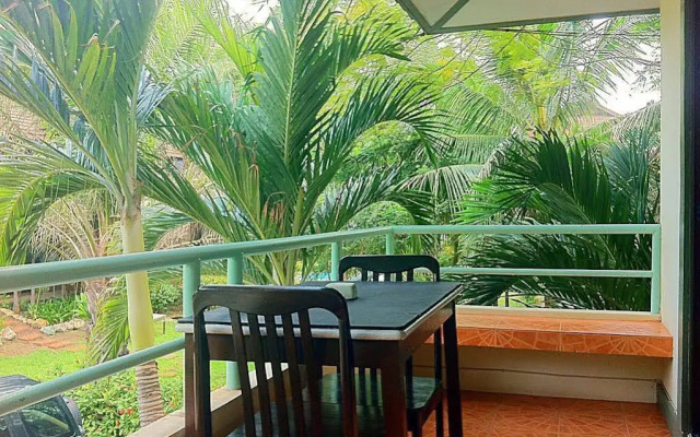 Bungalow Khun Pa (บังกะโลคุณป้า)