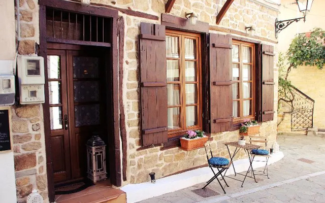 Aristotelis Guest Houses