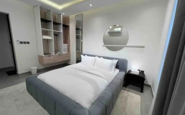 Cozy and Calm Flat in Alwadi Xlll