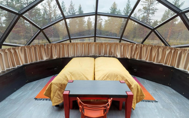 Kakslauttanen Arctic Resort
