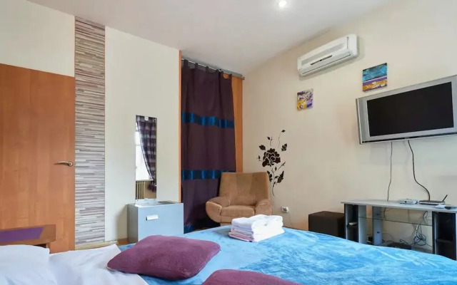 Apartment on Kudryashova 7