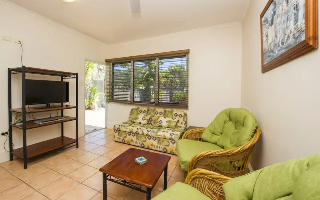 Picnic Bay Apartments Unit 1