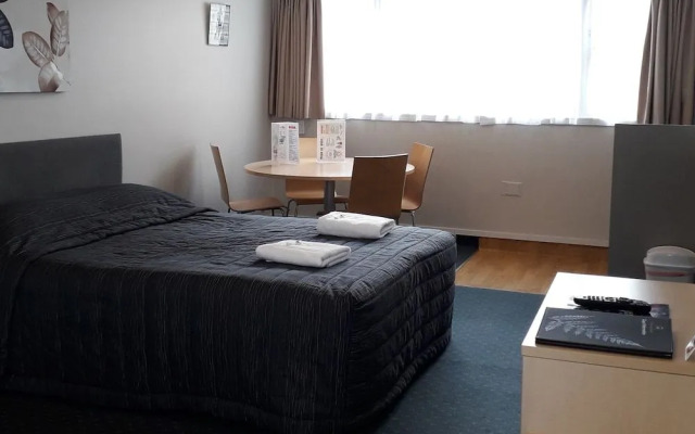 Amble Inn Motel - Masterton