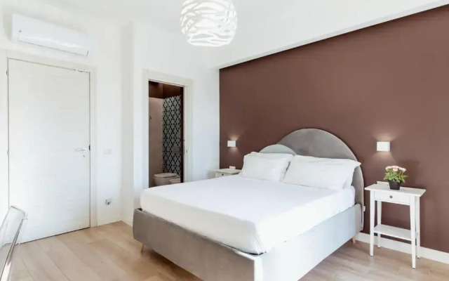Suite Riviera 84