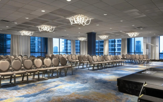 voco Chicago Downtown - Riverwalk by IHG