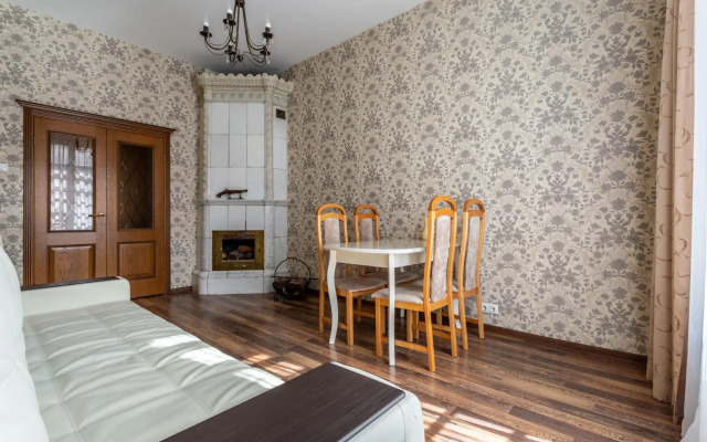 Апартаменты на набережной канала Грибоедова 9