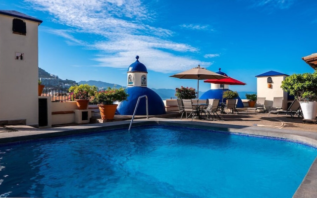 Ocean View 2Br Condo-balcony-beach-pool - 204