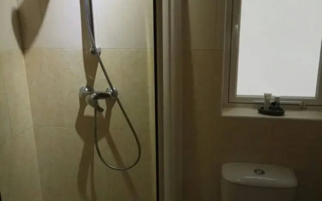 Modern Flat Close To Valletta sleeps 8