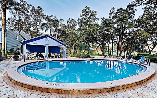 1465 Brier Home - 3 Br Home