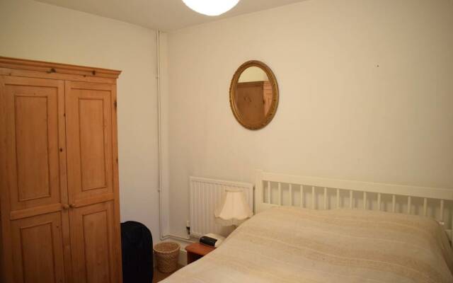 Calm 3 Bedroom Apartment in Wandsworth