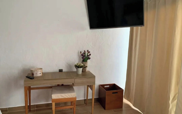 Suites del Barrio Hotel