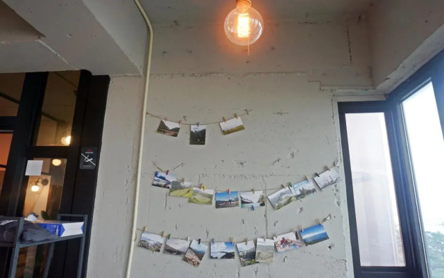 Flat B Hostel - Hostel