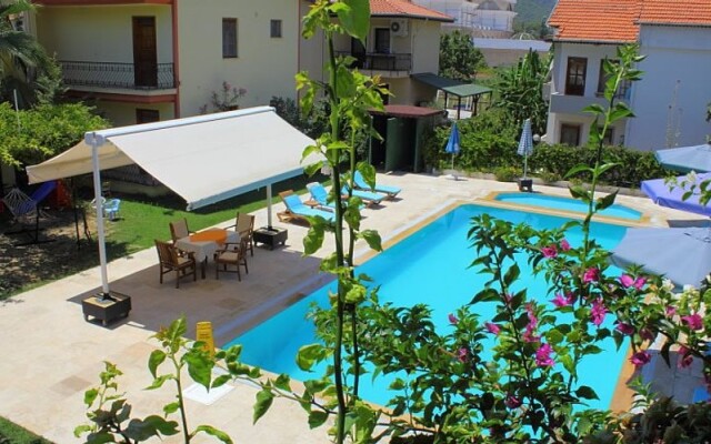 Vira Apart Hotel & Suites