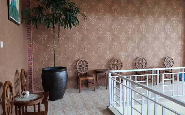 Tulip Inn Tomohon