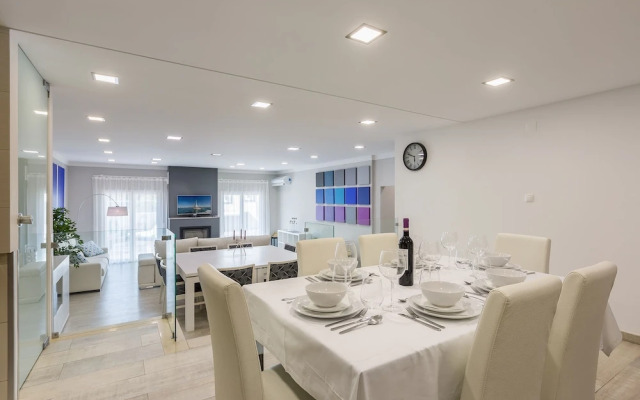 D Loft Sea and Golf