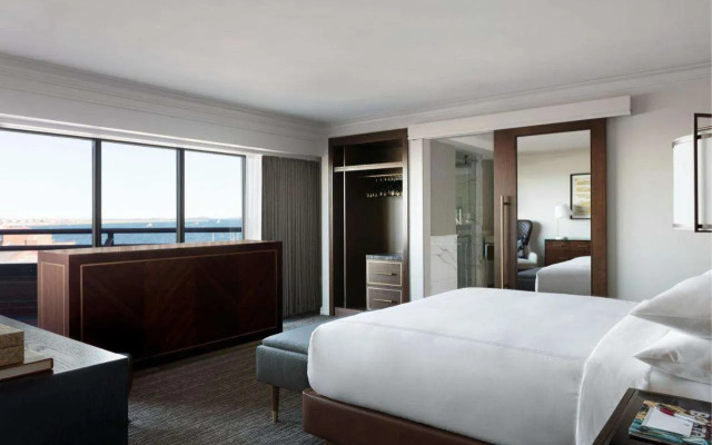 Boston Marriott Long Wharf
