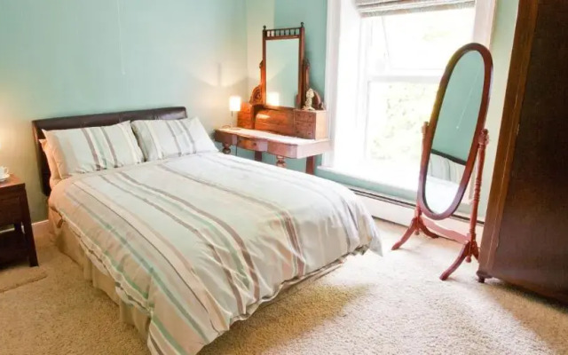 Ballyhenry House and Apartments