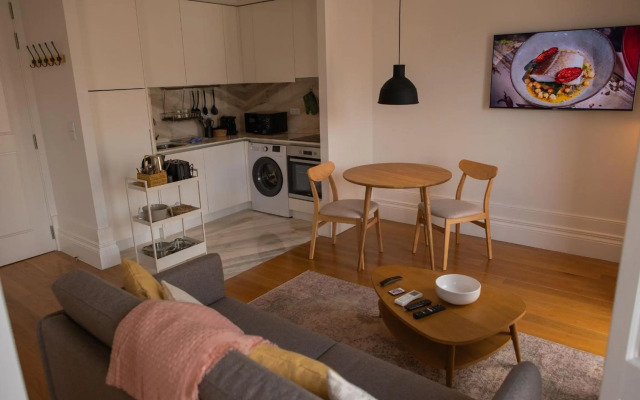 Spacious Studio w/ Balcony & AC by LovelyStay