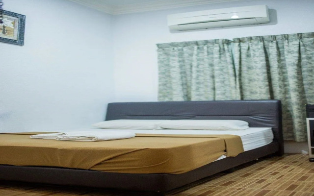 OYO 89940 Menara One Hotel