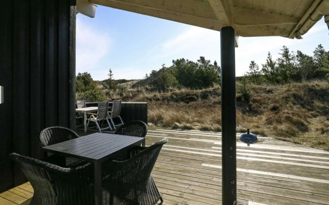 6 Person Holiday Home in Albaek
