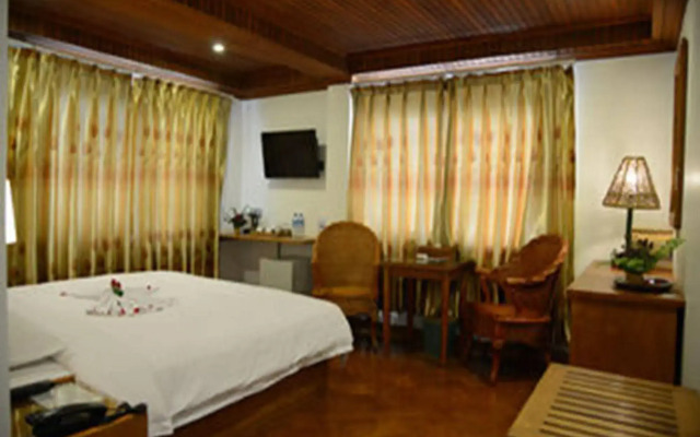 Hotel War Dan