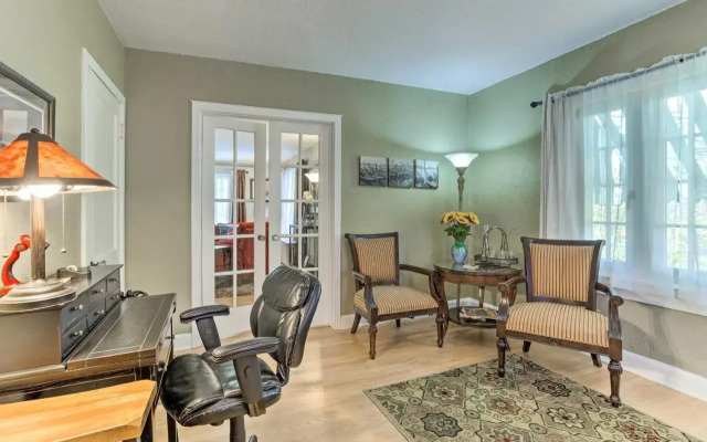Yard & Grill: Centrally Located Denver Retreat!