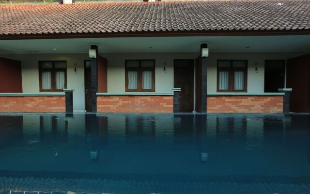 RedDoorz @ Dewi Sri