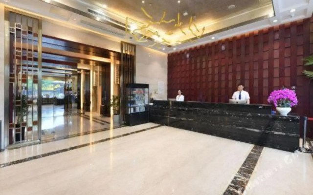Jingjiang Taihe Wuyue Plaza Madison Hotel