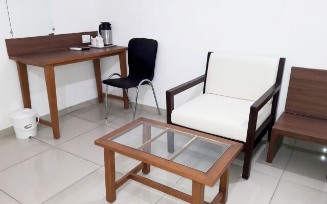 Hotel Ashray Inn Express