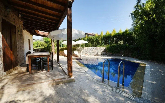 Villa Merih By Evtatilim